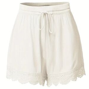 White plus size stretchy shorts